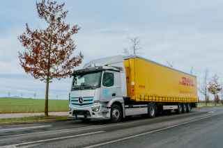 DHL Freight testuje nowy elektryczny ciagnik siodlowy marki Mercedes-Benz2