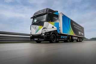 Charged for Tomorrow na targach IAA Transportation 2022 w Hanowerze Mercedes-Benz Trucks3
